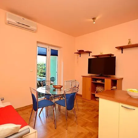 Blazenka 1154 Appartement Pula